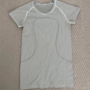 LuluLemon Running Top
